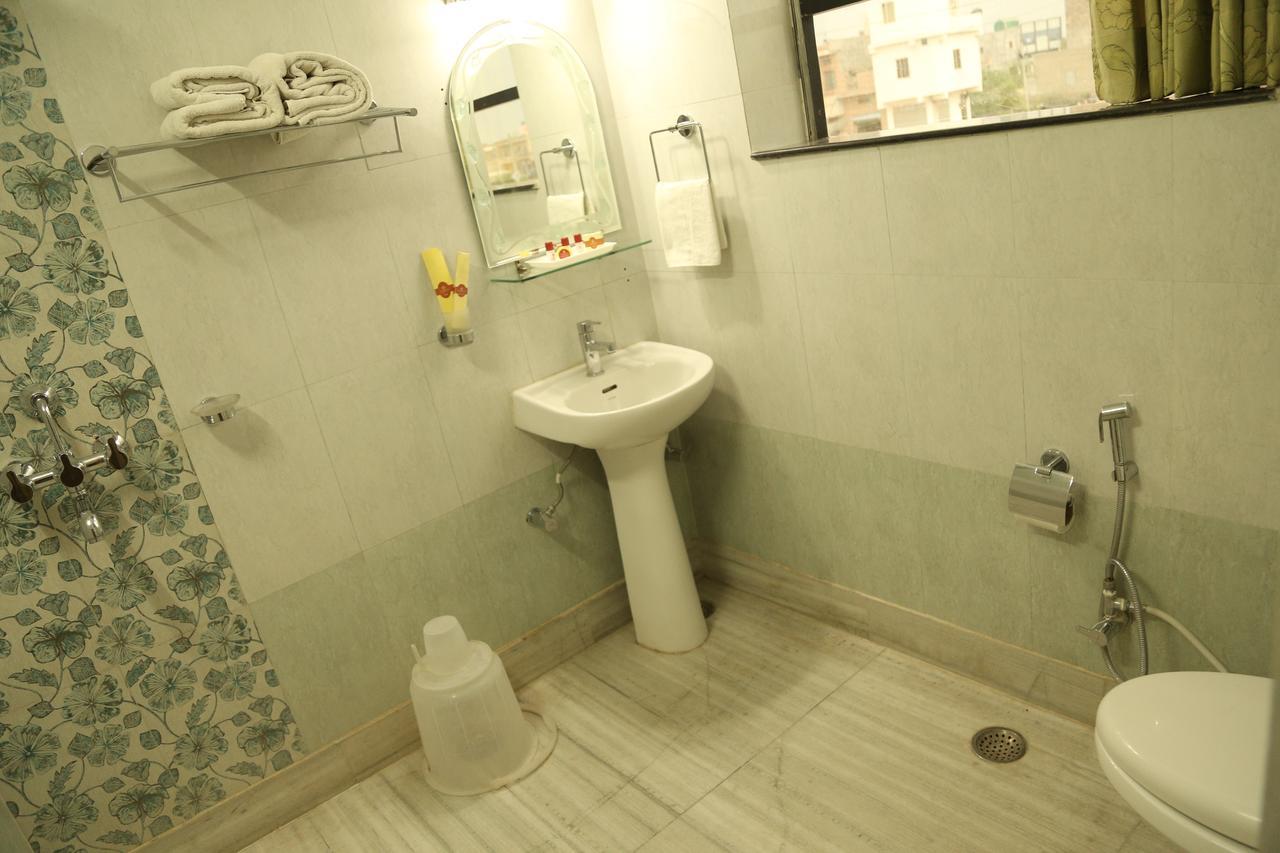 Hotel New Golden Palace Phalodi  エクステリア 写真