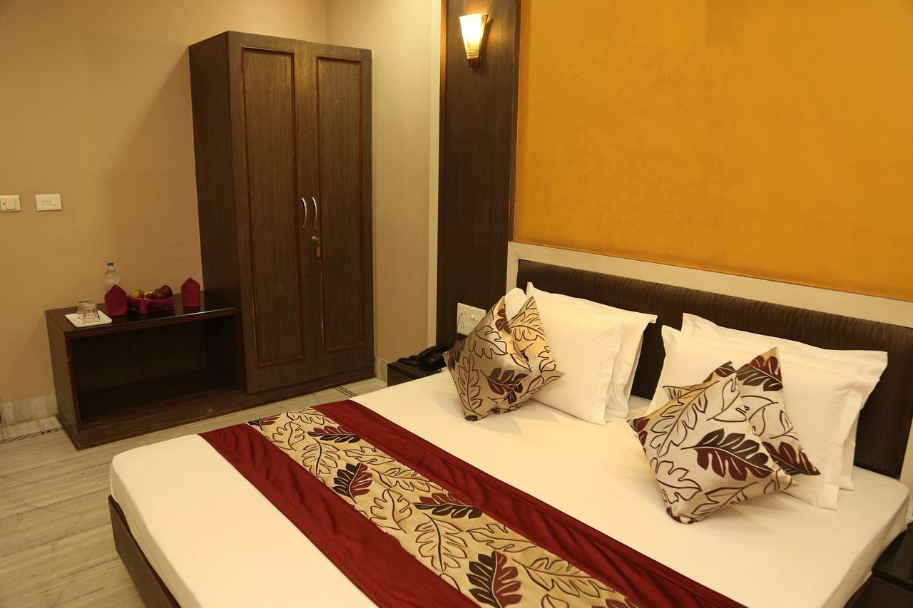 Hotel New Golden Palace Phalodi  エクステリア 写真